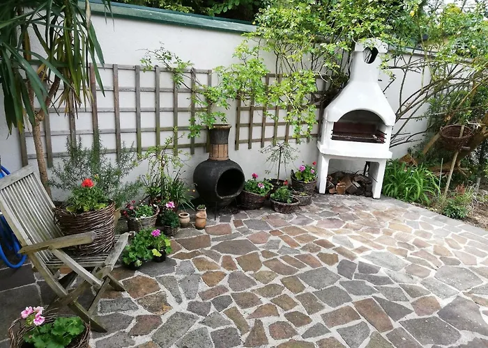 Fancy Luxury In Former Tavern غموندين